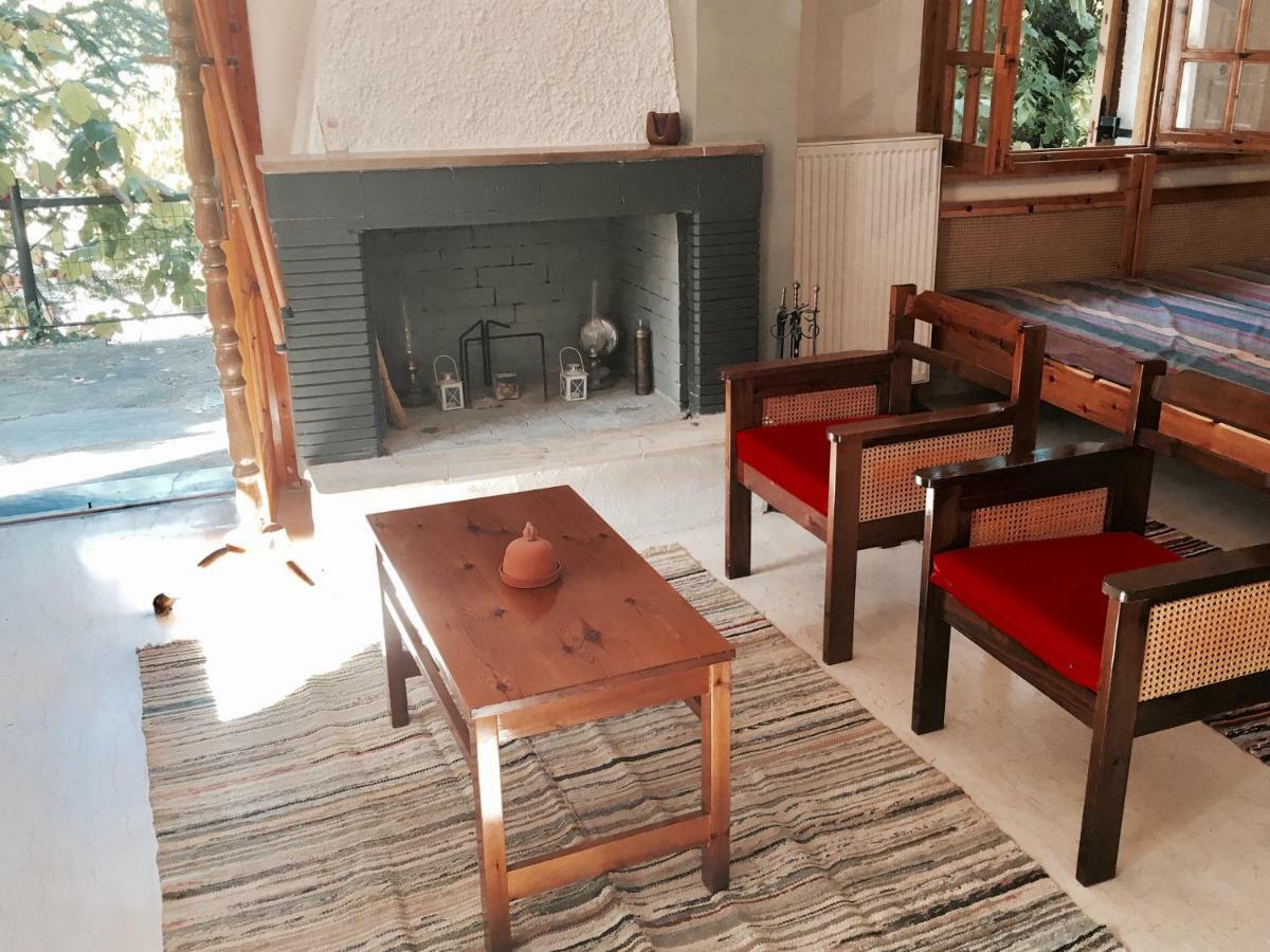 Vitina'S Little House Hotel Ngoại thất bức ảnh